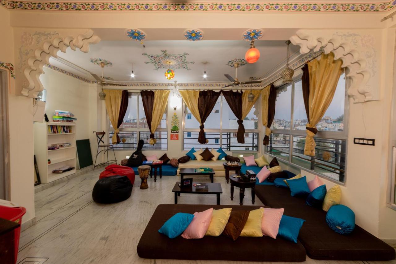 Whereabout Hostel Удайпур Екстериор снимка